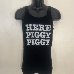 Here Piggy Piggy Tank Top Medium Gently worn 100% cotton ribbed fabric